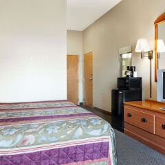 Отель Howard Johnson by Wyndham University of Alabama Tuscaloosa комната для гостей фото 4