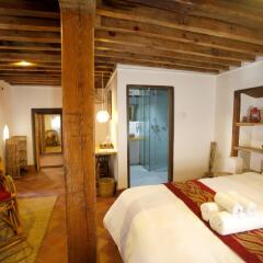 Отель Boutique Heritage Home Непал, Лалитпур - отзывы, цены и фото номеров - забронировать отель Boutique Heritage Home онлайн комната для гостей
