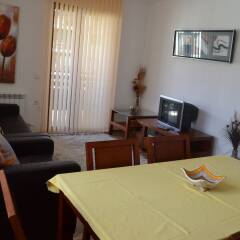 Апартаменты Pirin Heights Holiday Apartments Банско комната для гостей фото 2