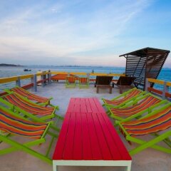 Отель Rachawadee Resort Moonlight бассейн