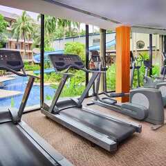 Отель Novotel Phuket Surin Beach Resort Таиланд, Пхукет - 7 отзывов об отеле, цены и фото номеров - забронировать отель Novotel Phuket Surin Beach Resort онлайн фитнесс-зал фото 4