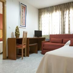 Отель Apartamentos Los Girasoles II Испания, Гранада - отзывы, цены и фото номеров - забронировать отель Apartamentos Los Girasoles II онлайн комната для гостей фото 5