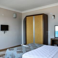 Perla Otel Турция, Дикили - отзывы, цены и фото номеров - забронировать отель Perla Otel онлайн удобства в номере