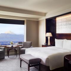 Отель The Ritz Carlton Tokyo 5* Номер Делюкс фото 3