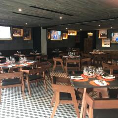 Отель Krystal Grand Suites Insurgentes Sur Мехико гостиничный бар