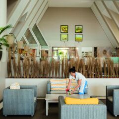 Отель Victoria Beachcomber Resort & Spa интерьер отеля фото 2