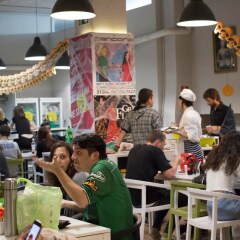 Отель Hola Hostal Eixample питание фото 2