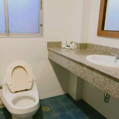 Отель Lanta Residence Boutique Ланта ванная