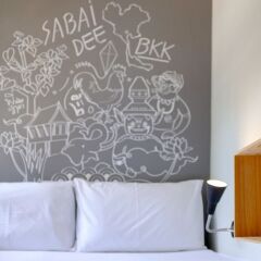 Liveitup Chitlom Hostel Бангкок комната для гостей фото 3