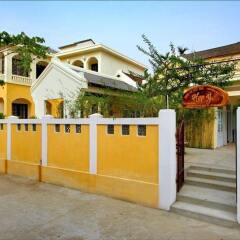 Отель Hop Y Homestay парковка