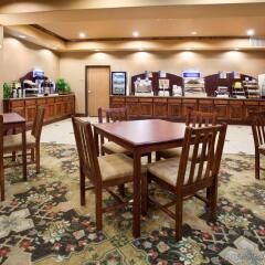 Отель Holiday Inn Express Bernalillo