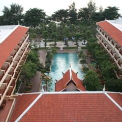 Отель Avalon Beach Resort спа