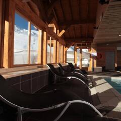Отель Le Chalet du Mont Vallon Spa Resort бассейн фото 2