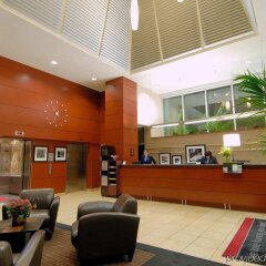 Отель Hampton Inn and Suites by Hilton, Downtown Vancouver Канада, Ванкувер - отзывы, цены и фото номеров - забронировать отель Hampton Inn and Suites by Hilton, Downtown Vancouver онлайн интерьер отеля фото 3
