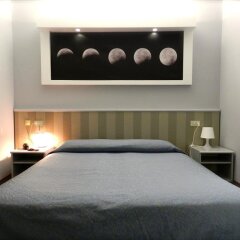 Hotel Italia Сан-Мартино-Сиккомарио сейф в номере