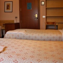 Отель Albergo Zoello Je Suis сейф в номере