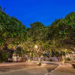 Отель Baan Laimai Beach Resort фото 2