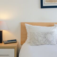 Отель 2 Bedroom House in Maida Vale With Balcony удобства в номере