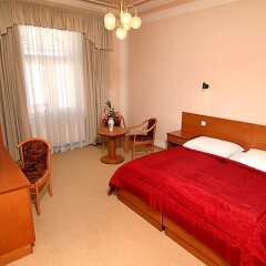 Hotel & Residence Royal Standard Прага сейф в номере