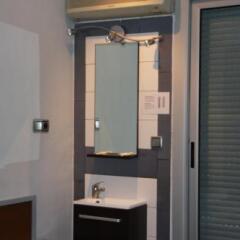 Отель Hostal San Ramón Барселона сейф в номере