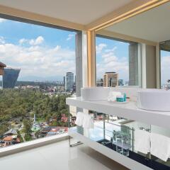 Отель W Mexico City ванная фото 2