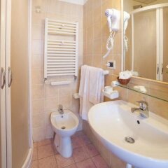 Отель Nights in Rome Италия, Рим - отзывы, цены и фото номеров - забронировать отель Nights in Rome онлайн ванная