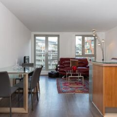 Отель 2 Bedroom Flat In Holloway With Balcony And Courtyard интерьер отеля
