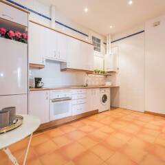 Отель Apartamentos Plaza Santa Ana Мадрид в номере фото 2