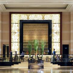 Отель Radisson Blu Hotel Cebu Филиппины, Лапу-Лапу - 1 отзыв об отеле, цены и фото номеров - забронировать отель Radisson Blu Hotel Cebu онлайн гостиничный бар