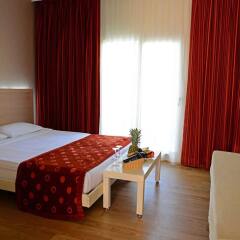 Отель Queen's Park Göynük - All Inclusive комната для гостей фото 2