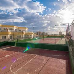 Отель Checkin Bungalows Atlantida спортивное сооружение