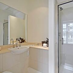 Отель Lower Belgrave Street Apartments Великобритания, Лондон - отзывы, цены и фото номеров - забронировать отель Lower Belgrave Street Apartments онлайн ванная