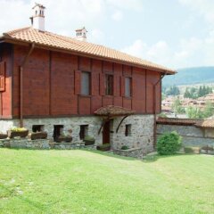 Отель Hadji Neikovi Guest Houses комната для гостей фото 2
