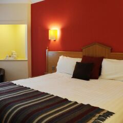 Отель Village Hotel Liverpool Великобритания, Ливерпуль - отзывы, цены и фото номеров - забронировать отель Village Hotel Liverpool онлайн комната для гостей фото 5