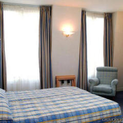 Отель Timhotel Opéra Blanche Fontaine сейф в номере