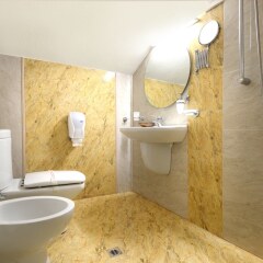 Отель Sv. Nikola Boutique Hotel Болгария, София - отзывы, цены и фото номеров - забронировать отель Sv. Nikola Boutique Hotel онлайн ванная фото 2