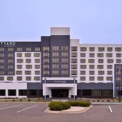 Park Plaza Hotel Блумингтон парковка
