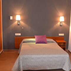 Hotel Cortes Барселона комната для гостей фото 2