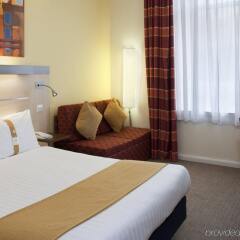 Отель Holiday Inn Express - Edinburgh City Centre Великобритания, Эдинбург - отзывы, цены и фото номеров - забронировать отель Holiday Inn Express - Edinburgh City Centre онлайн комната для гостей