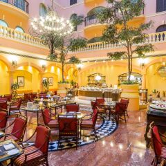 Отель Grand Excelsior Hotel Deira ОАЭ, Дубай - 1 отзыв об отеле, цены и фото номеров - забронировать отель Grand Excelsior Hotel Deira онлайн питание фото 2