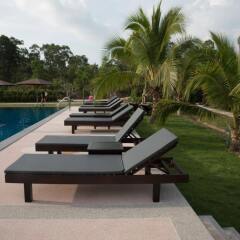 Отель Siri Lanta Resort Ланта бассейн фото 3