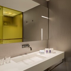 Отель Park Plaza London Waterloo ванная фото 2