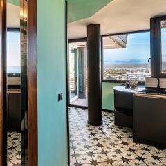 Отель Torremolinos Apart - Skysuite sea views - Torremolinos Center Торремолинос комната для гостей фото 2