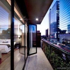 Отель Las Suites Campos Eliseos Мехико балкон