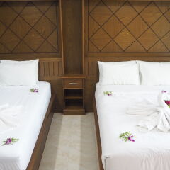 Отель Selamat Lanta Resort комната для гостей фото 5