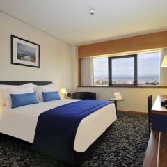 Отель Ramada by Wyndham Lisbon комната для гостей фото 5