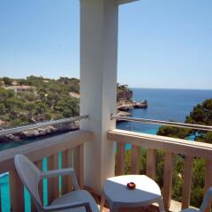 Pinos Playa Hotel балкон