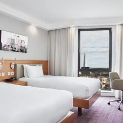 Отель Hampton by Hilton London Waterloo комната для гостей