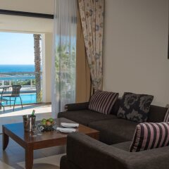 Royal Blue Hotel Paphos комната для гостей фото 11