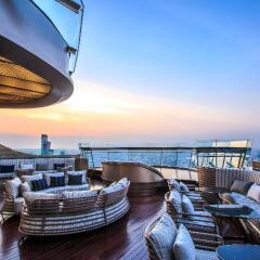 Отель lebua at State Tower пляж